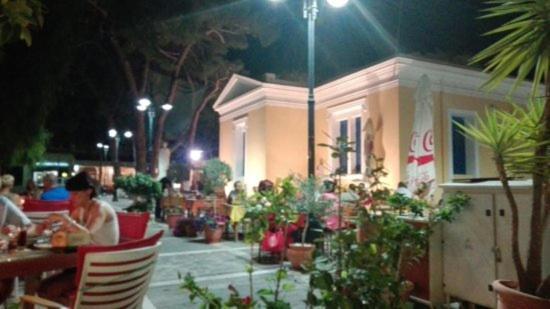 Nitsas Studio'S Kremasti  Luaran gambar